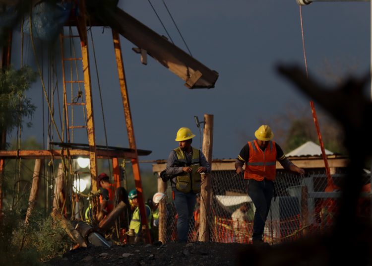 Rescatan sin vida a cuarto minero en Sinaloa