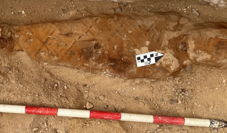 Misión arqueológica descubre un cementerio romano con momias en El Cairo