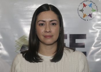 Ocho poblanos buscan lugar en el INE