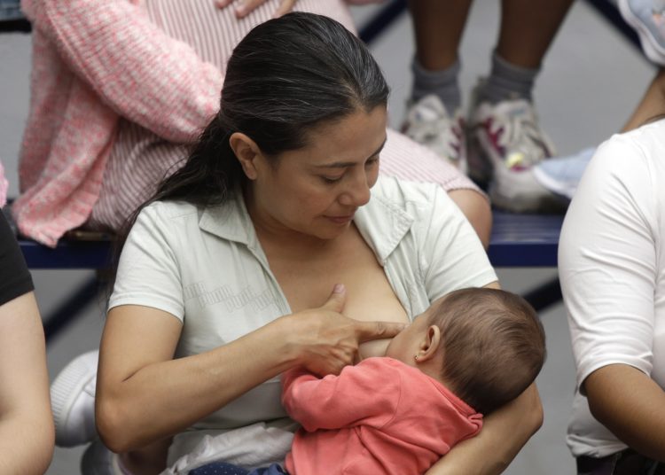 Leche de madres con obesidad impacta microbiota intestinal de recién nacidos
