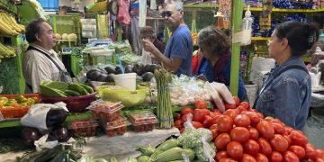 Suben líneas de pobreza por alza en alimentos