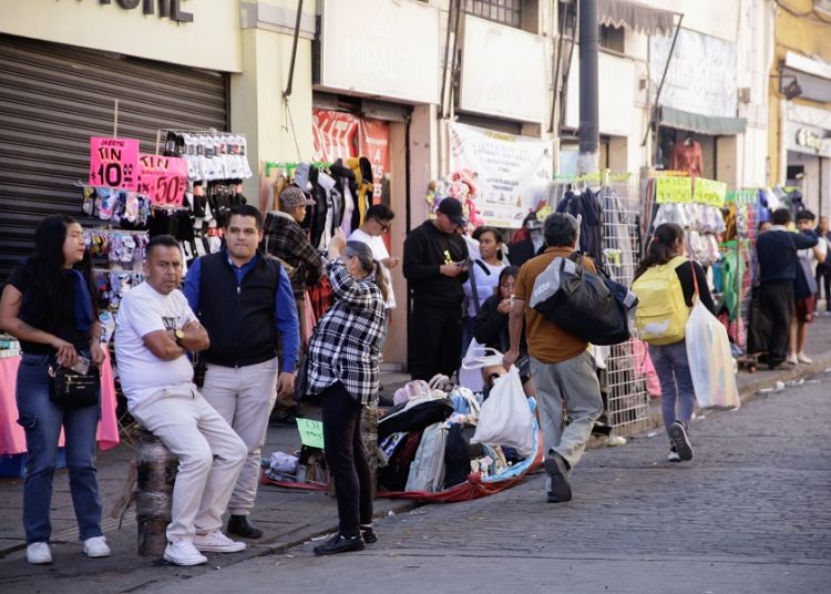 Ambulantes siguen ‘toreando’ operativos