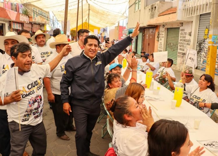 Raymundo Atanacio busca alcaldía de Puebla