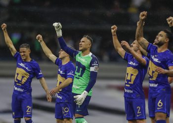 Pumas recibe al América en duelo a muerte