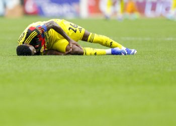 Cristian Borja sufre lesión de rodilla, baja baja la vuelta contra Pumas