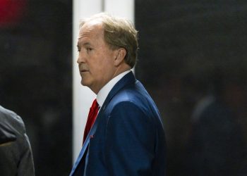 Ken Paxton, aliado de Trump, obtiene la candidatura republicana al Senado por Texas