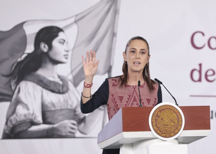 Sheinbaum niega imputaciones contra funcionarios citados por Fiscalía