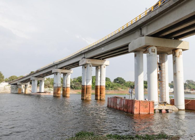 Puente de la transformación, obra de justicia social: Armenta