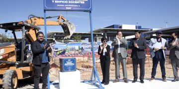 Rectora Lilia Cedillo coloca primera piedra del Nodo de Transferencia y Edificio para Docentes