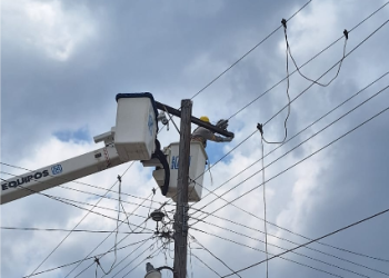 CFE restablece 91% del servicio eléctrico tras fuertes lluvias