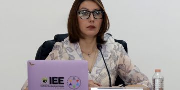 Estrena presidenta el IEE