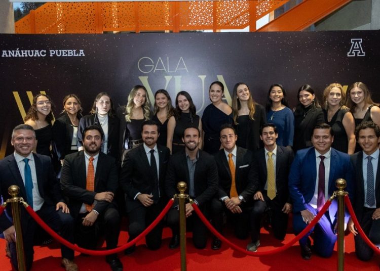 Anáhuac Puebla reconoce liderazgo estudiantil en la Gala VUA 2026