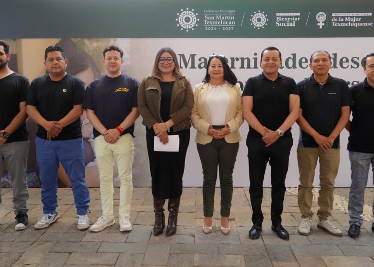 Gobierno de Texmelucan celebra a madres con jornada de servicios