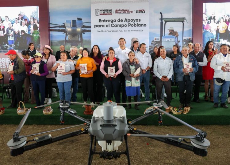Reactivan el campo poblano con módulos agrícolas