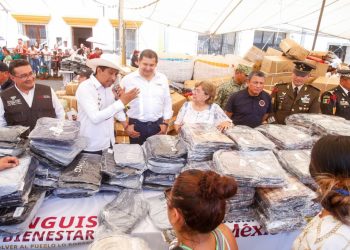 Con Tianguis del Bienestar, Gobierno Federal y Estatal regresan al pueblo lo robado