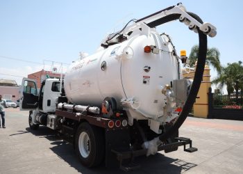 Pemex dona a Cuautlancingo equipo para prevenir inundaciones