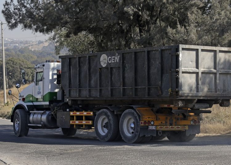 Garantizan servicio de recolección de basura en San Pedro Cholula