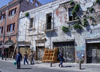 Notifican a dueños de casonas en riesgo por temporada de lluvias