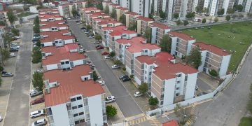 Bienestar buscará más recursos para vivienda en Puebla capital