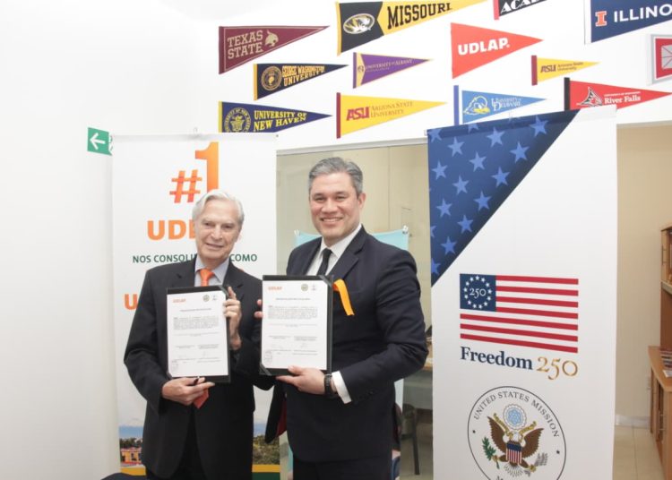 UDLAP y EducationUSA firman convenio de colaboración