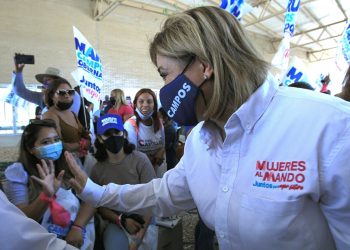 Fiscalía cita a gobernadora de Chihuahua por operativo con EE.UU.