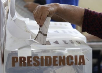 Preparan cascadas de licencias para postularse