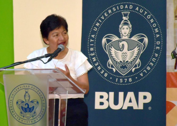 Rectora Lilia Cedillo inaugura gira de promoción del Doctorado en Francia