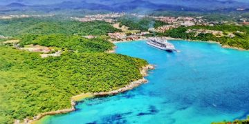 Huatulco, el destino de las 36 playas, fortalece conexión aérea con Puebla