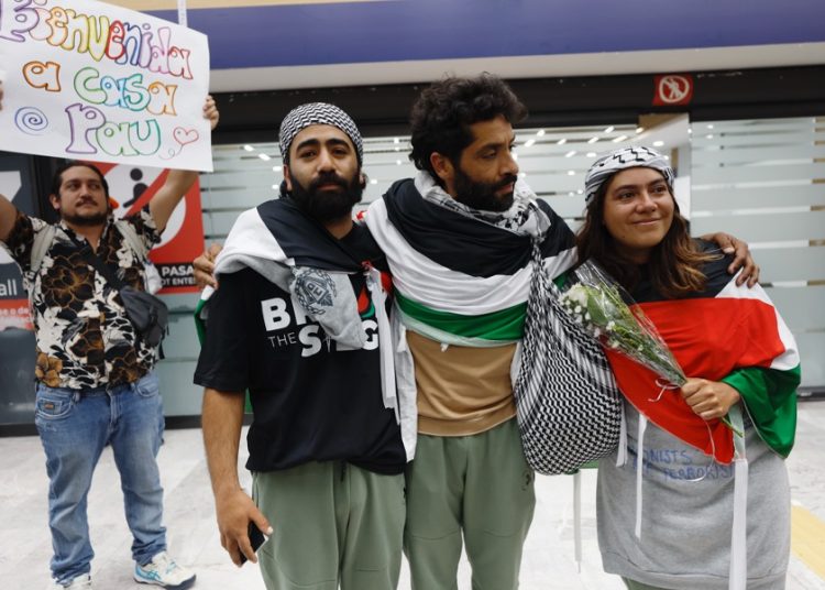 Mexicanos de la Flotilla exigen romper relaciones con Israel