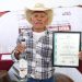 Reconocen a mezcales de Puebla en concurso nacional