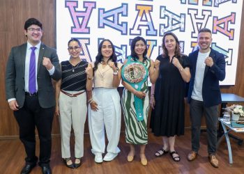 Gaby ‘La Bonita’ Sánchez comparte experiencia deportiva con estudiantes de la Anáhuac Puebla