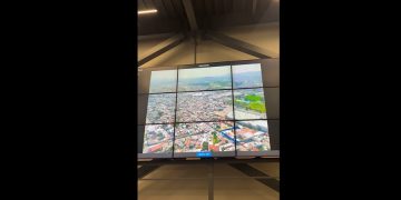 Pepe Chedraui supervisa videovigilancia desde el DGERI