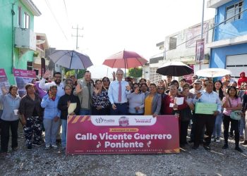 Pepe Chedraui inicia pavimentación en San Jerónimo Caleras