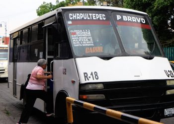 Proponen revisar tarifa del transporte cada 5 años y condicionarla a modernización