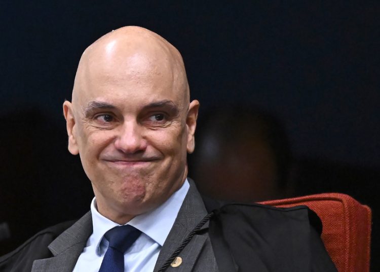 Condenan a Bolsonaro a cuatro años de cárcel por coacciones