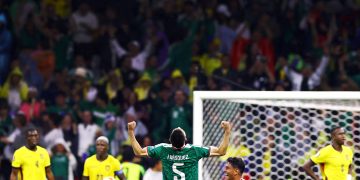 México avanza al quinto partido de la Copa del Mundo
