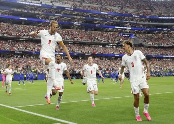 Con una actuación brillante de Kane, Inglaterra vence a Croacia