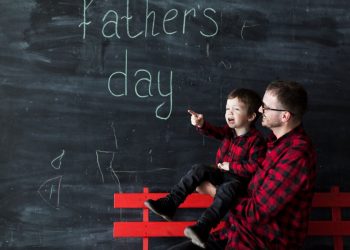 SEP otorgará día libre a padres de familia por el Día del Padre