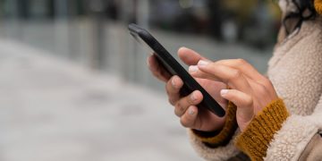 CRT fija fechas límite para registrar líneas telefónicas
