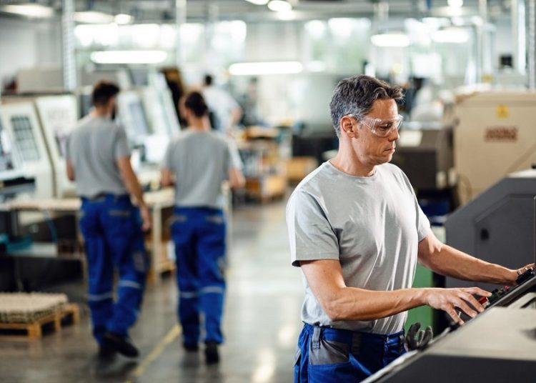 Empleo manufacturero en Puebla registra su peor abril en 4 años