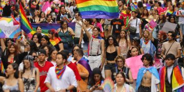 Pide auxilio 34 % de personas LGTBI+ en CDMX por falta de red de apoyo
