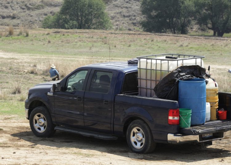 Aseguran 46 mil litros de hidrocarburo en México