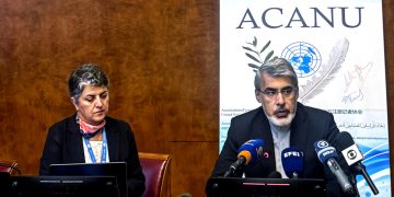 Estrecho de Ormuz ‘está completamente abierto’ para barcos comerciales: Irán
