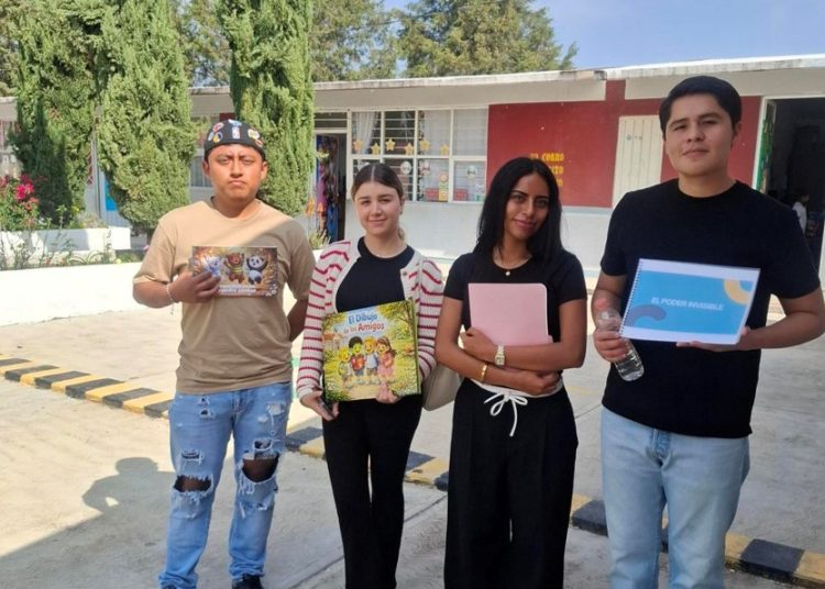 Estudiantes de Anáhuac Puebla crean cuentos infantiles para el aprendizaje de alumnos de primaria