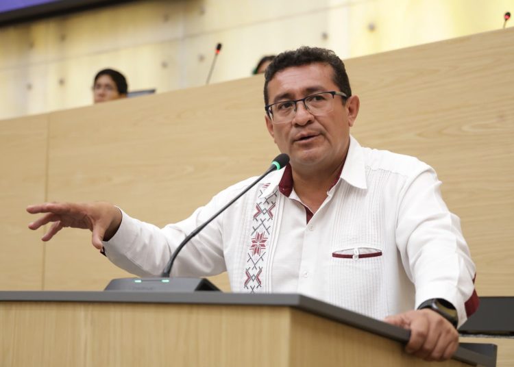 Congreso esperará solicitud para destituir a alcaldesa de Acatlán