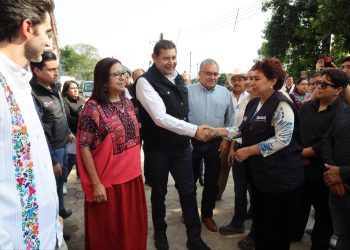 Gobernar es prevenir, destaca Armenta en la Sierra Norte
