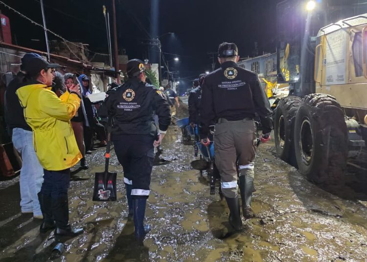 De manera inmediata, gobierno estatal atiende afectaciones por desbordamiento de río