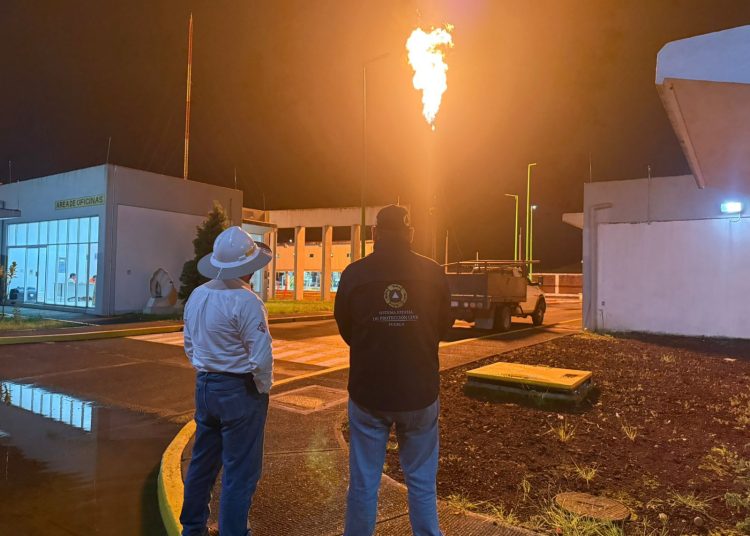 Quema controlada en gasoducto de Xicotepec por trabajos de reparación
