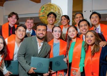 UDLAP gradúa a más de mil 700 profesionistas