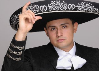 Adrián Bedolla busca preservar la música mexicana con concierto gratuito en Puebla